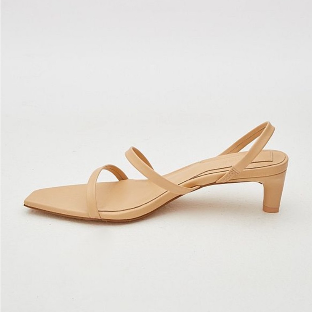 Jaggar Dainty Sandal in Nougat